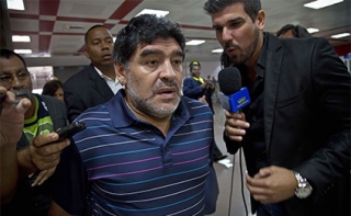Maradona əməlliyat olunub
